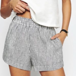 Reformation Mila Linen Shorts Size M
